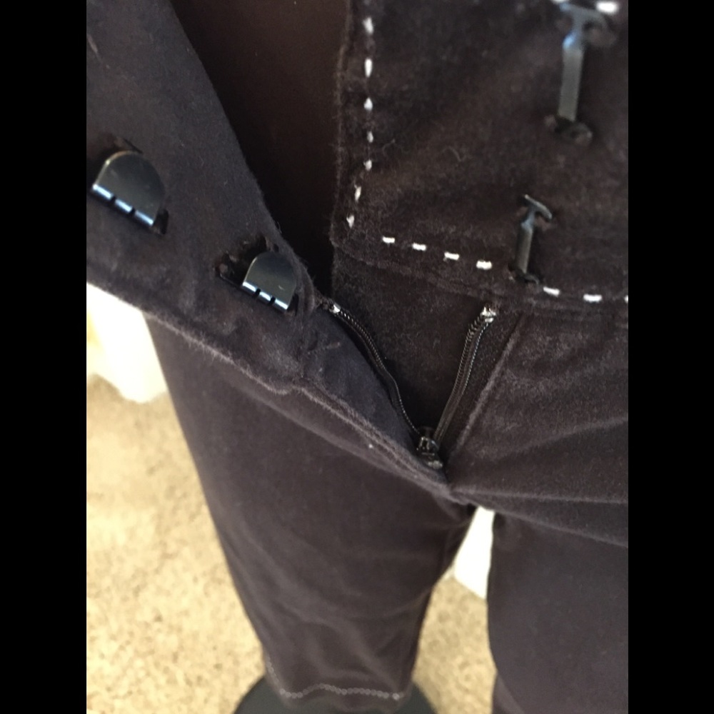 Shorts - Picture 5 of 6